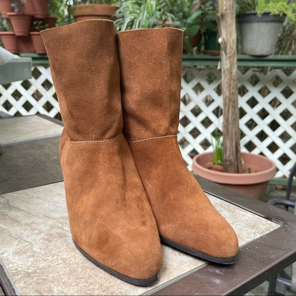 Leather Cognac Rounded Toe Boots 7.5 - Picture 2 of 10